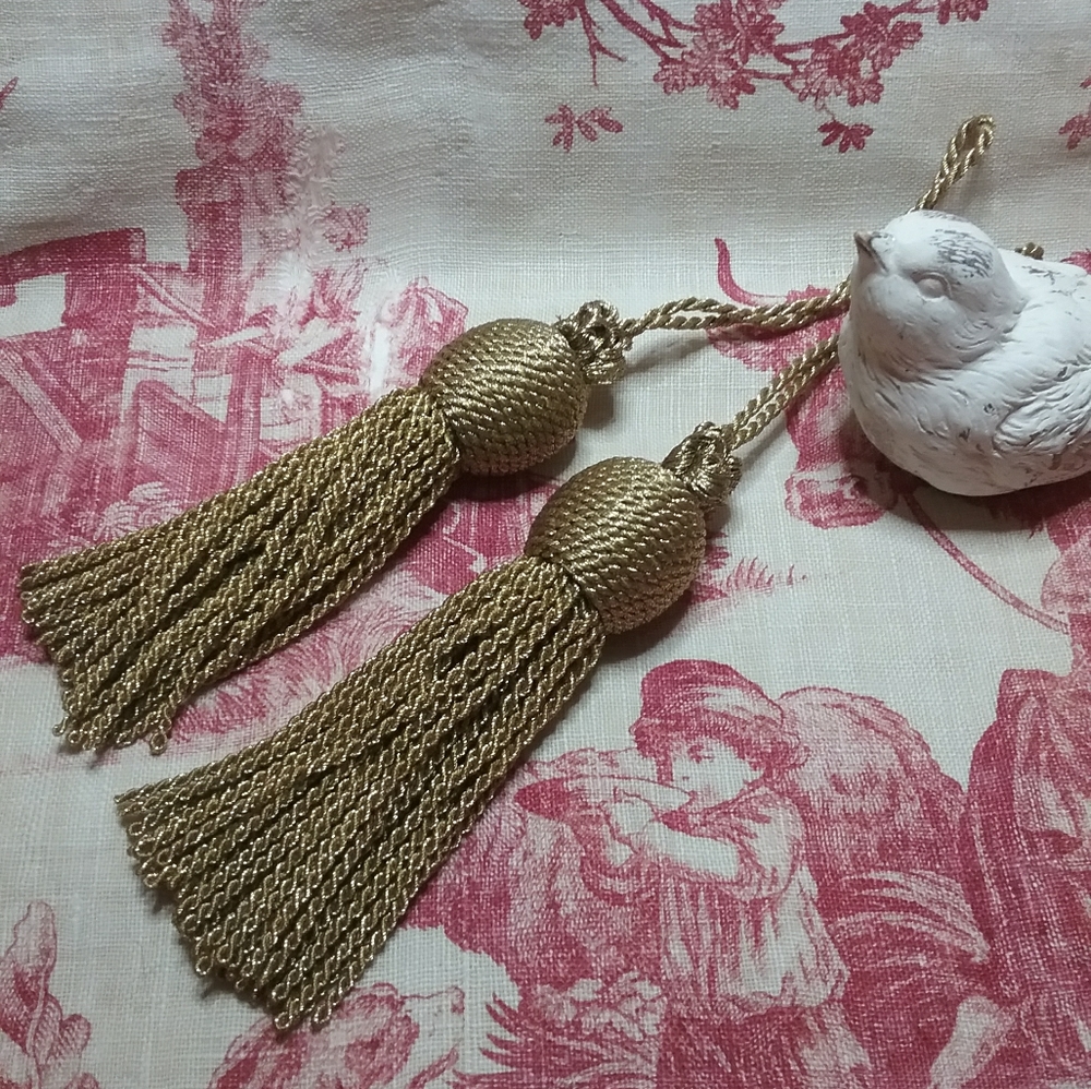 Vintage Designer 8 Inch Tassels Antique Metallic Gold Home Decor